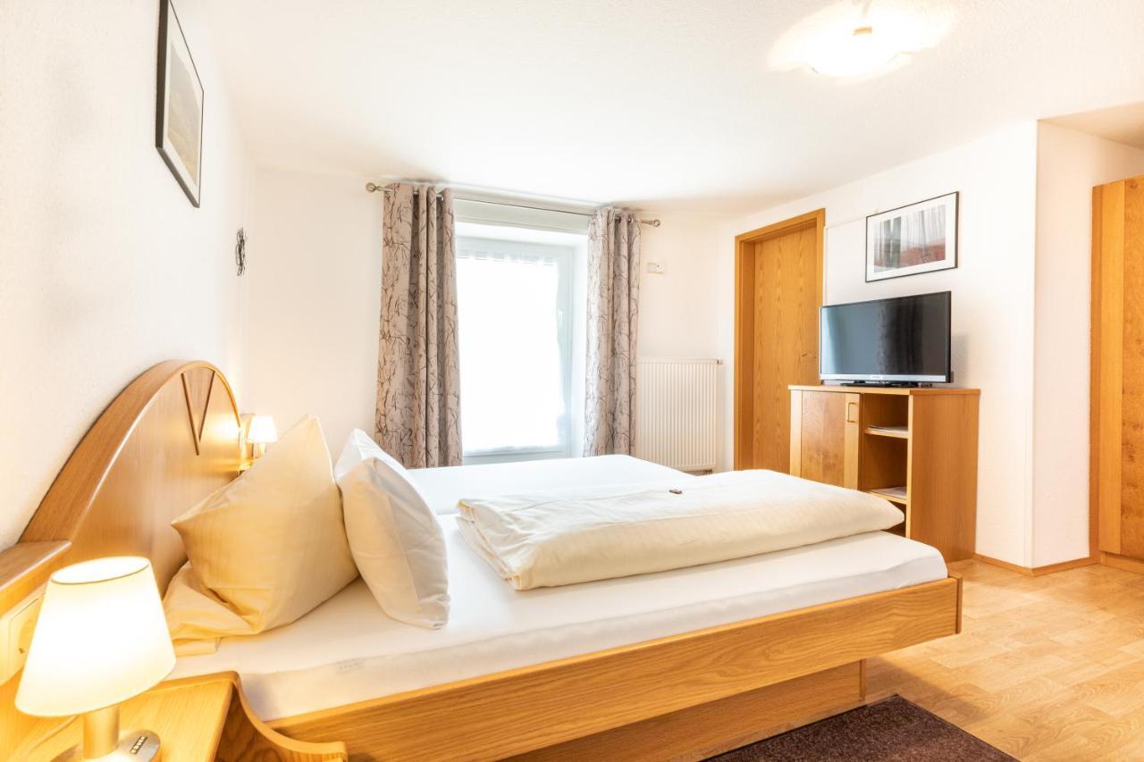 Hotel Landgasthof Zum Pflug Kleines Wiesental Dış mekan fotoğraf